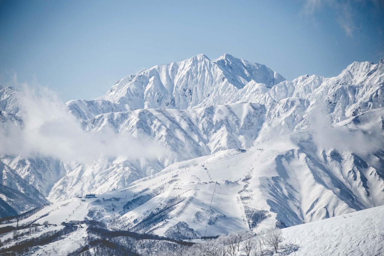 Hakuba Cortina Lodge Otari Exterior foto